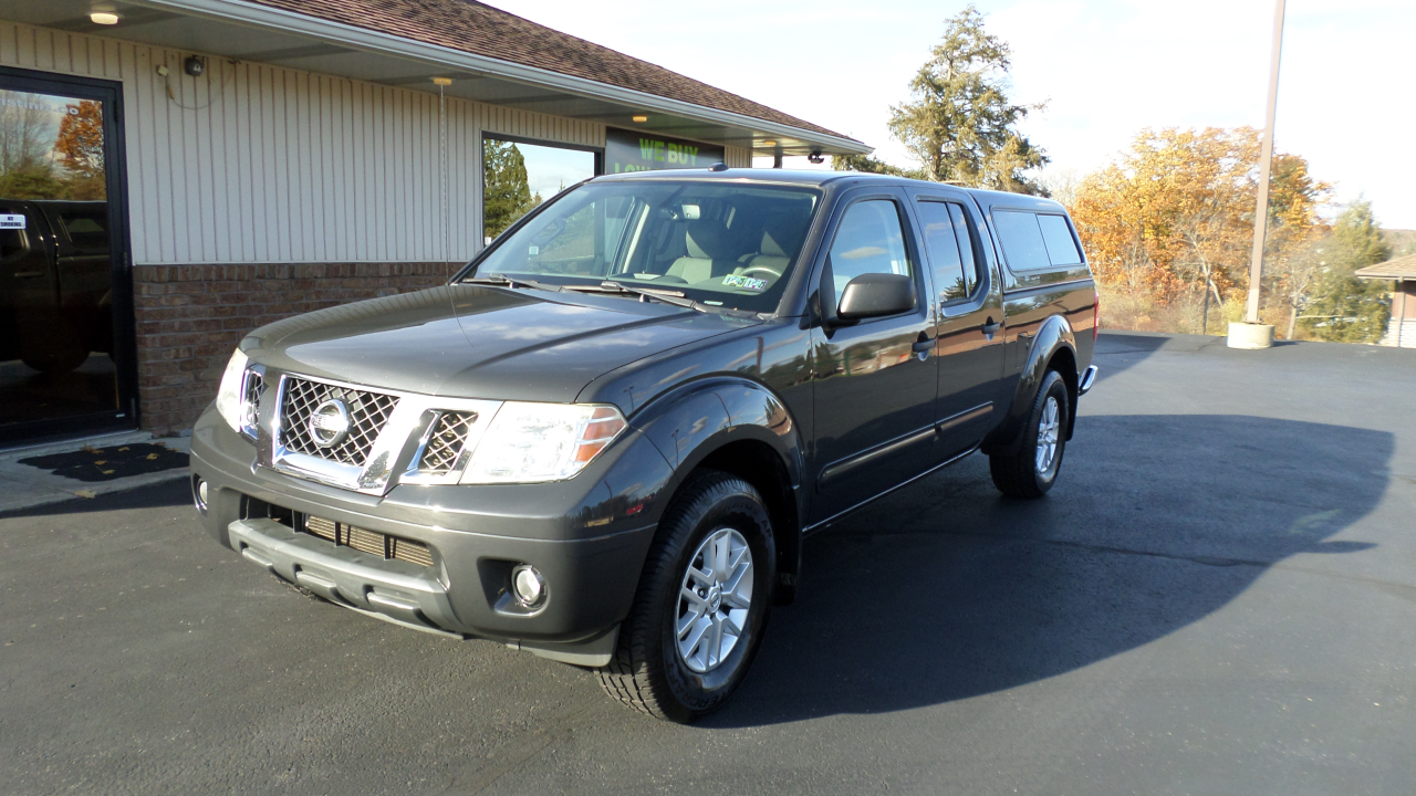 2015 Nissan Frontier SV's photo