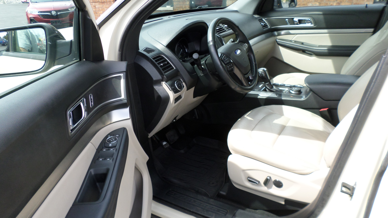2018 Ford Explorer XLT - Photo 6